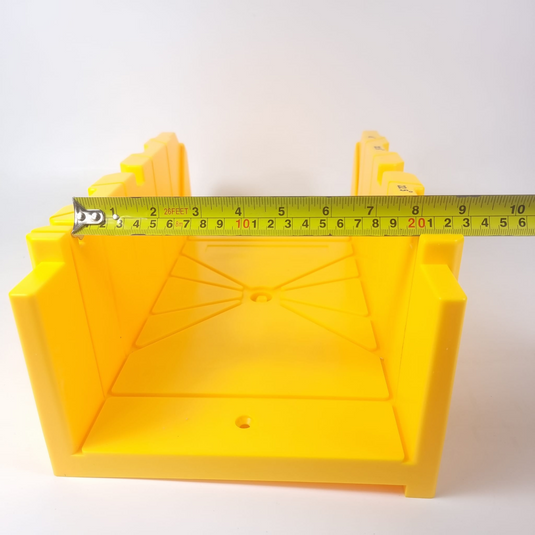 Mitre Box Heavy-Duty Multi-Angle for cutting corners